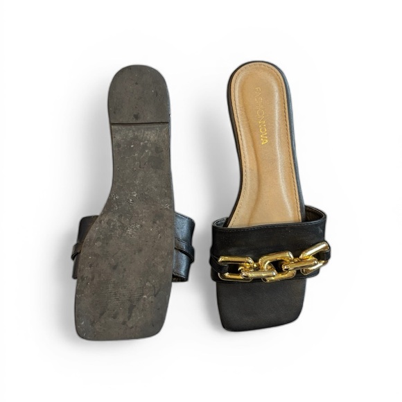 Fashion Nova Black Sandals with Gold Chain - Picture 3 of 4
